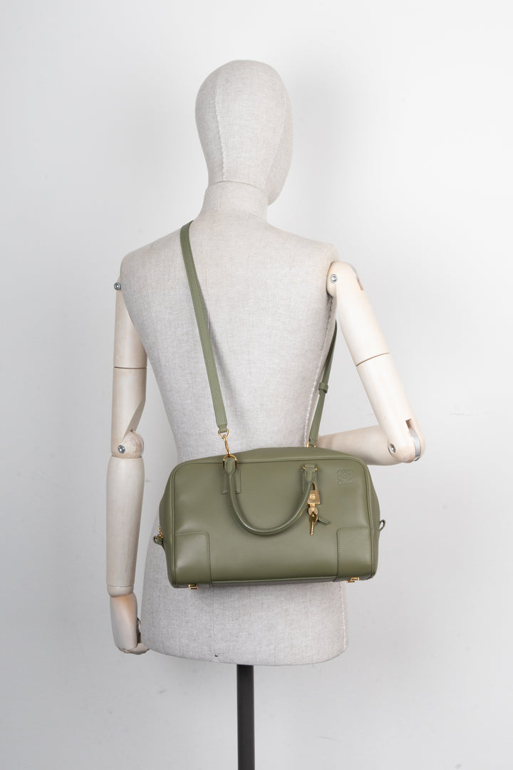 LOEWE Amazona 26 Bag Olive Green Leather