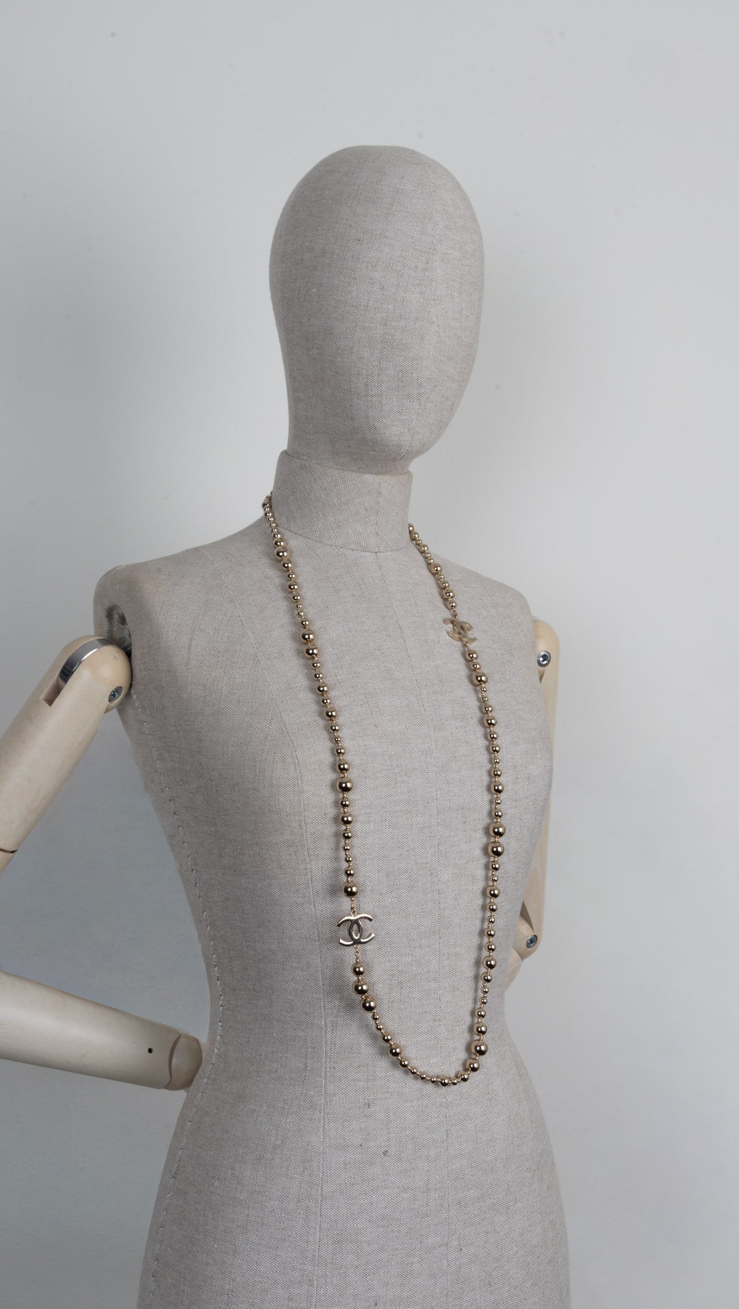 Collier CHANEL CC Perles Or Champagne