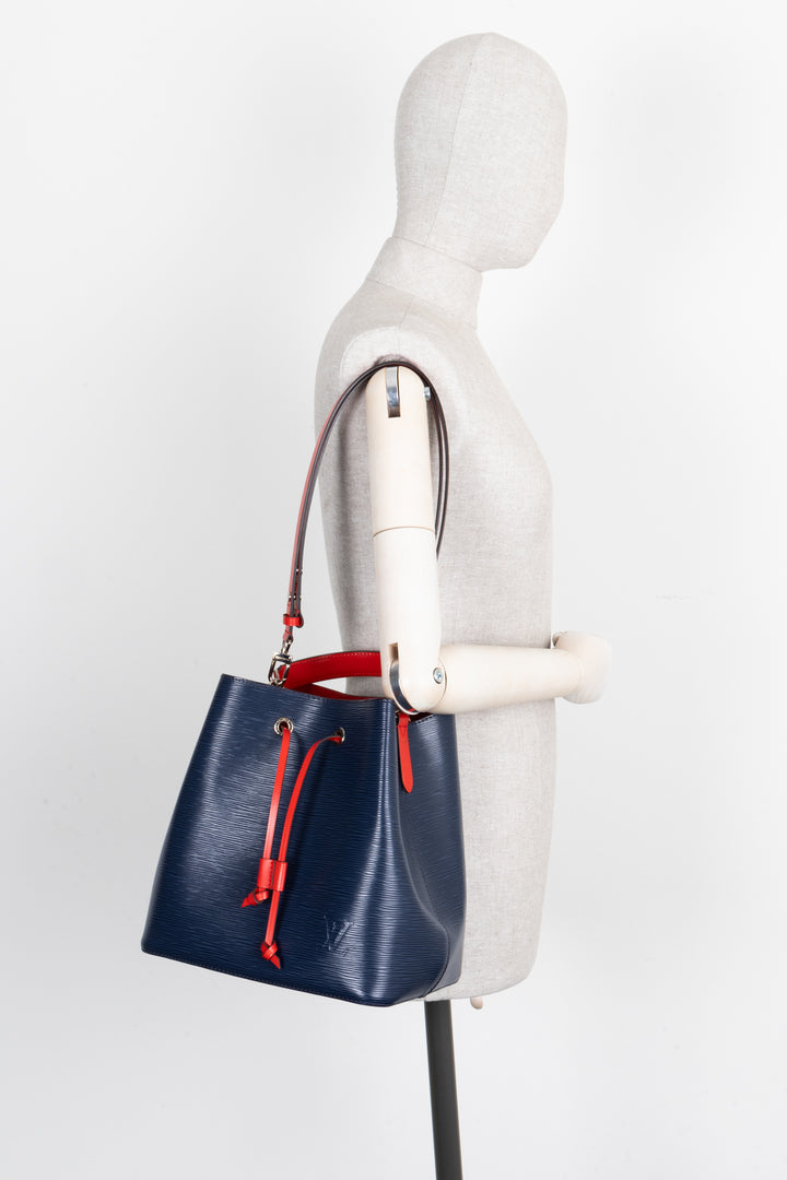 LOUIS VUITTON Néo Noé Bag Epi MM Navy Red