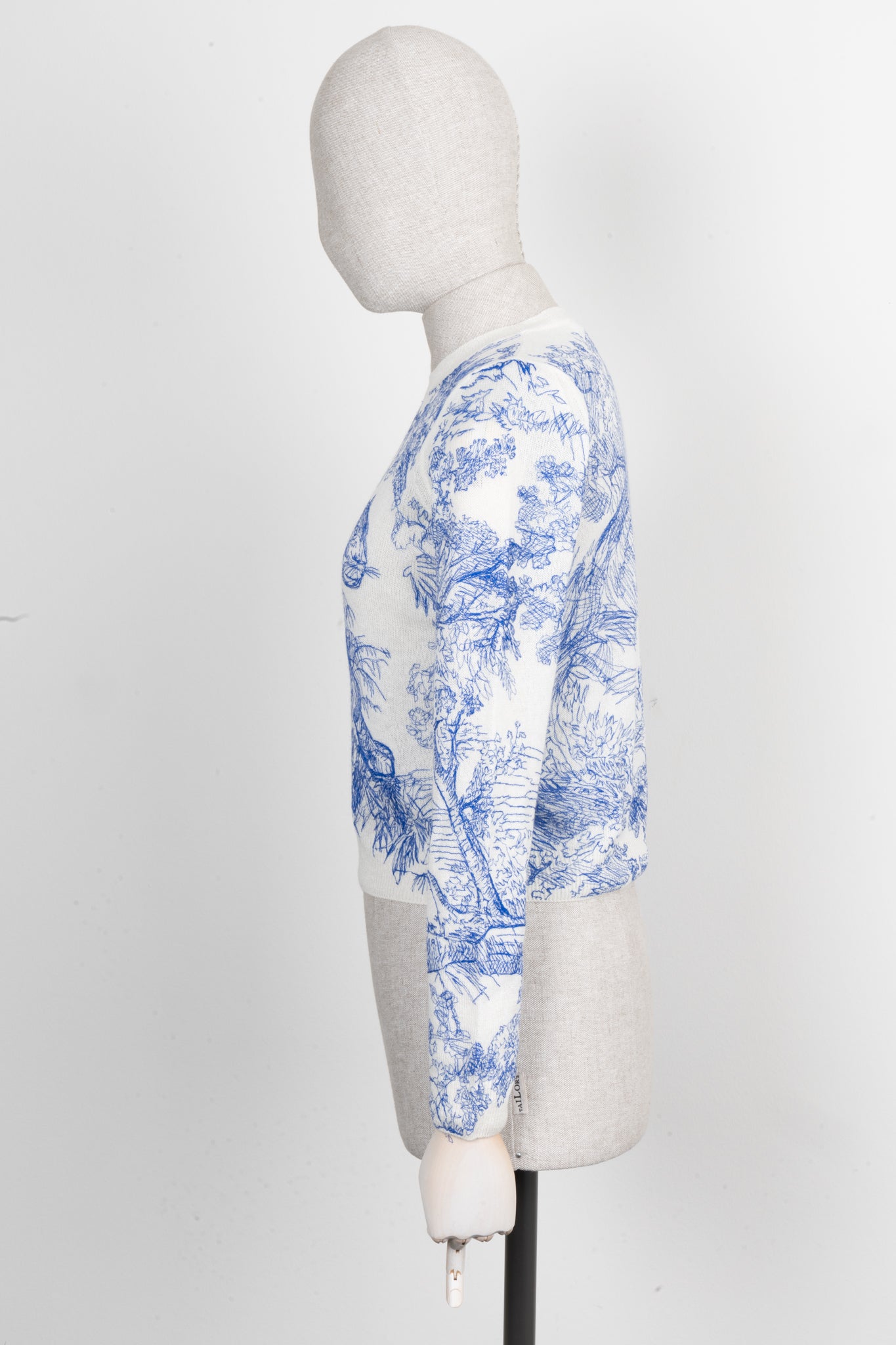 blue air dior sweater