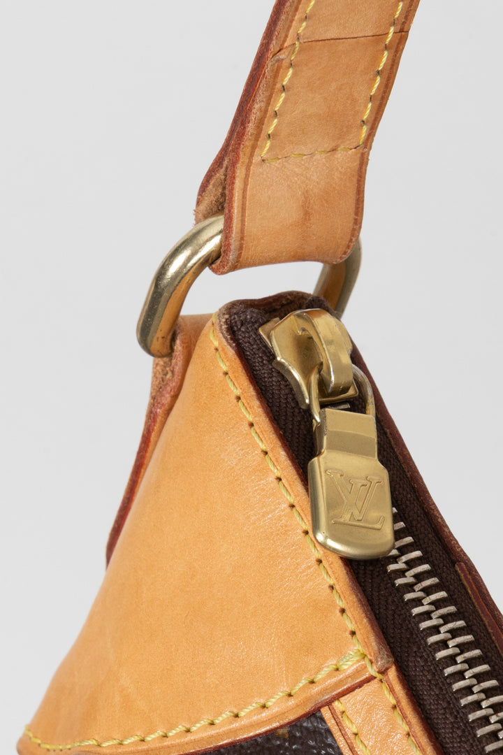 LOUIS VUITTON Odeon MM Crossbody Bag MNG