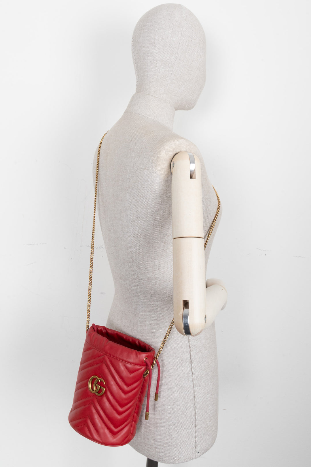 GUCCI Marmont Mini sac seau rouge