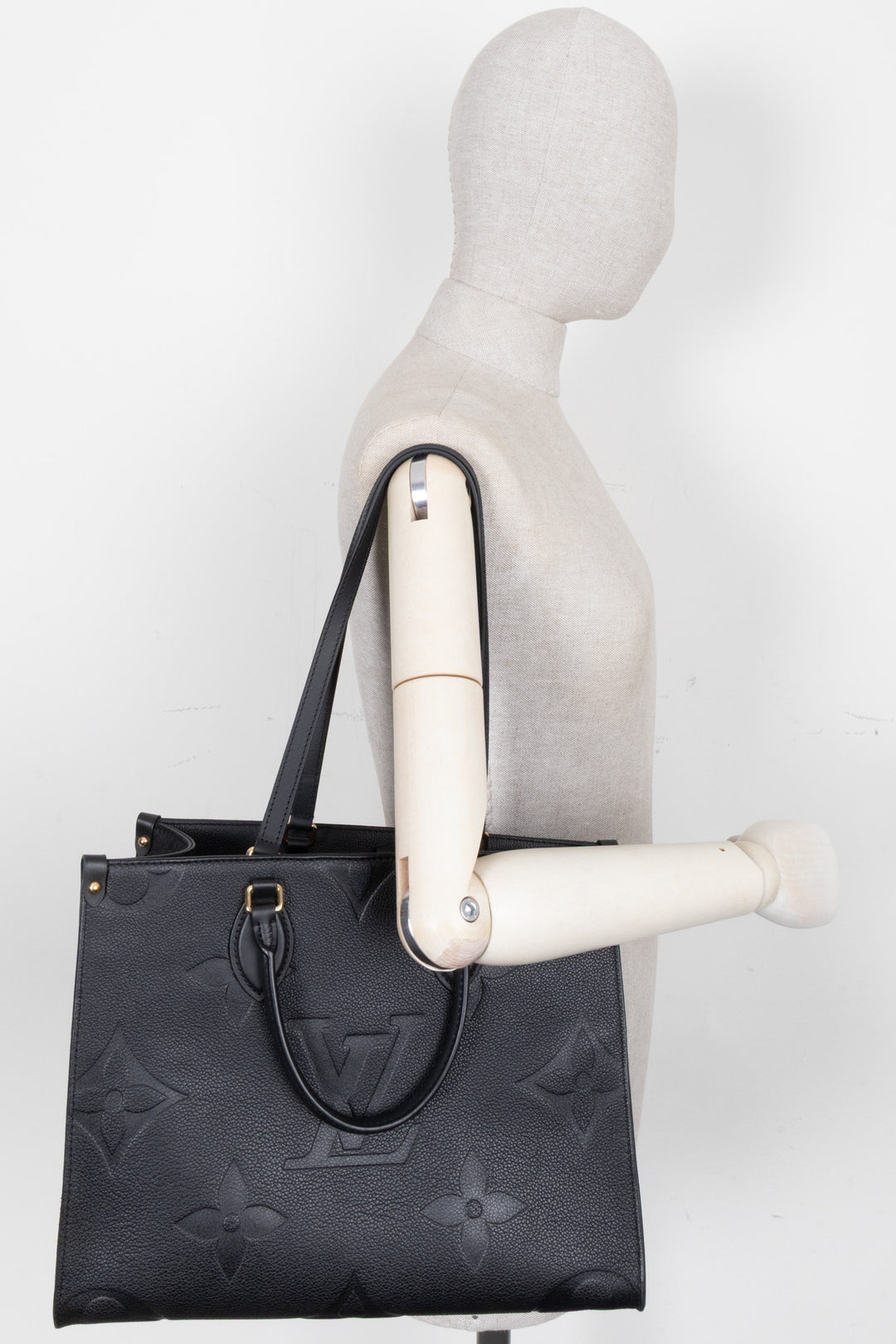 LOUIS VUITTON OnTheGo MM Monogram Empreinte noir