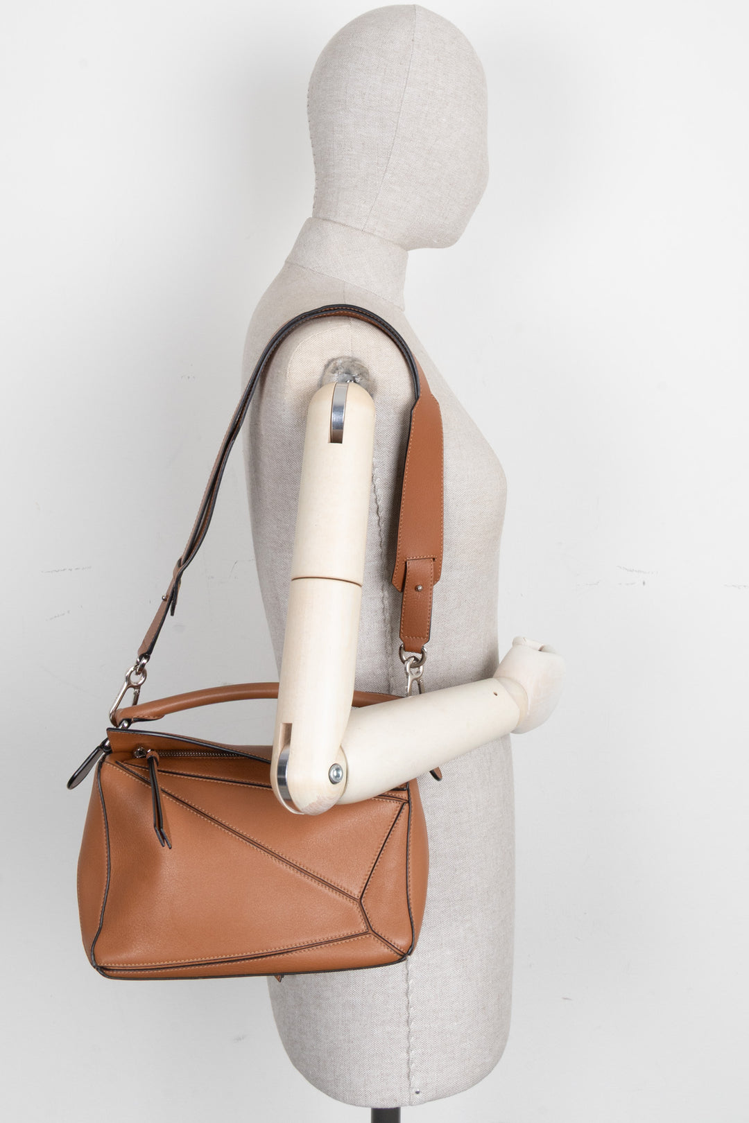 Sac LOEWE petit modèle Puzzle Edge couleur fauve