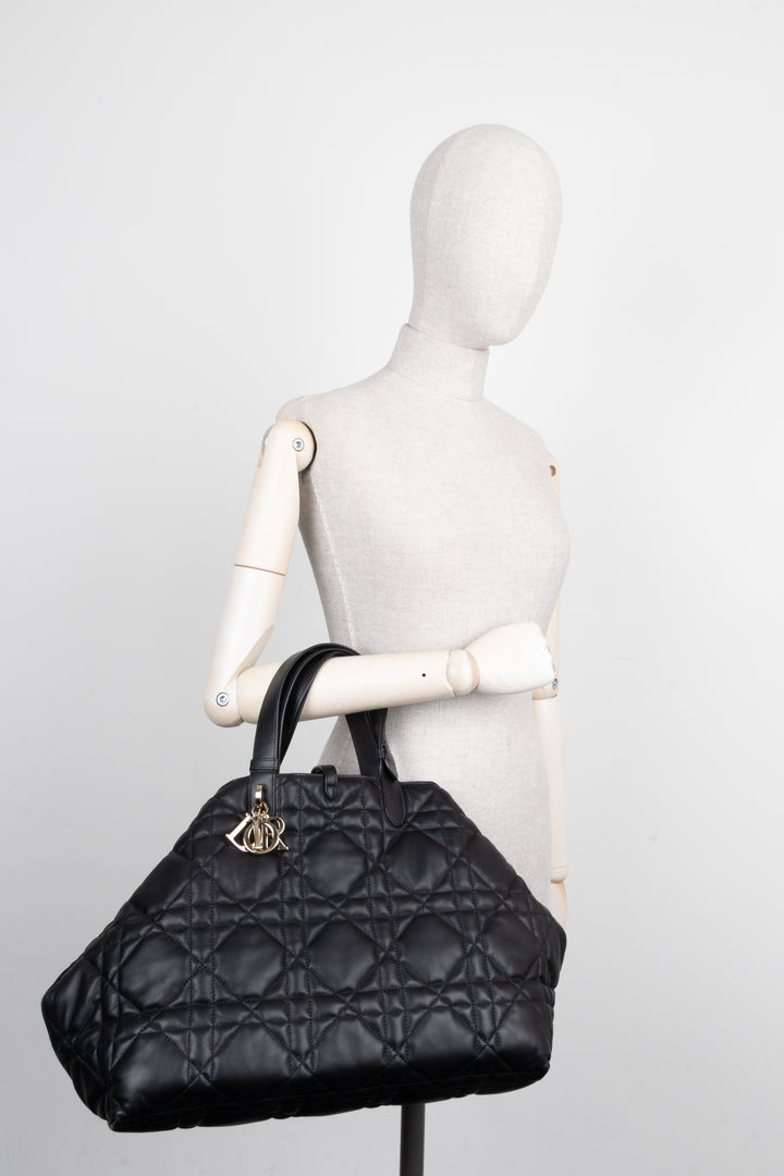 CHRISTIAN DIOR Toujours Bag Large Macrocannage Black