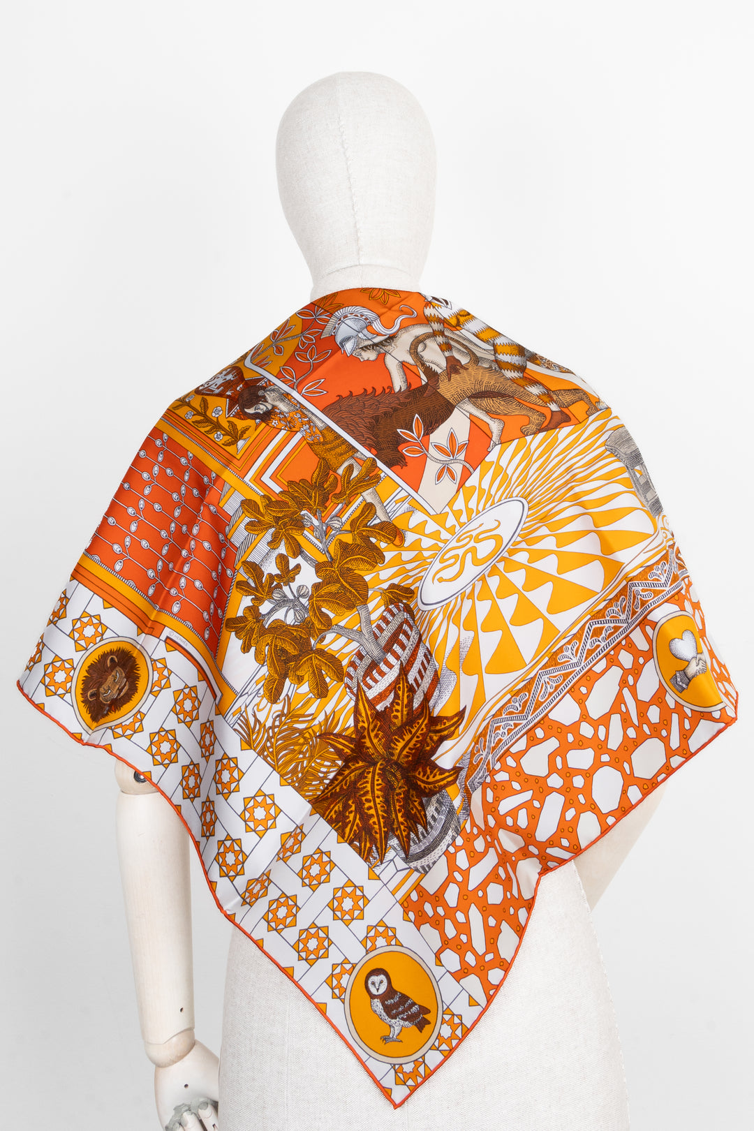 HERMÈS La Danse Des Amazones 90 Scarf Silk Twill Orange