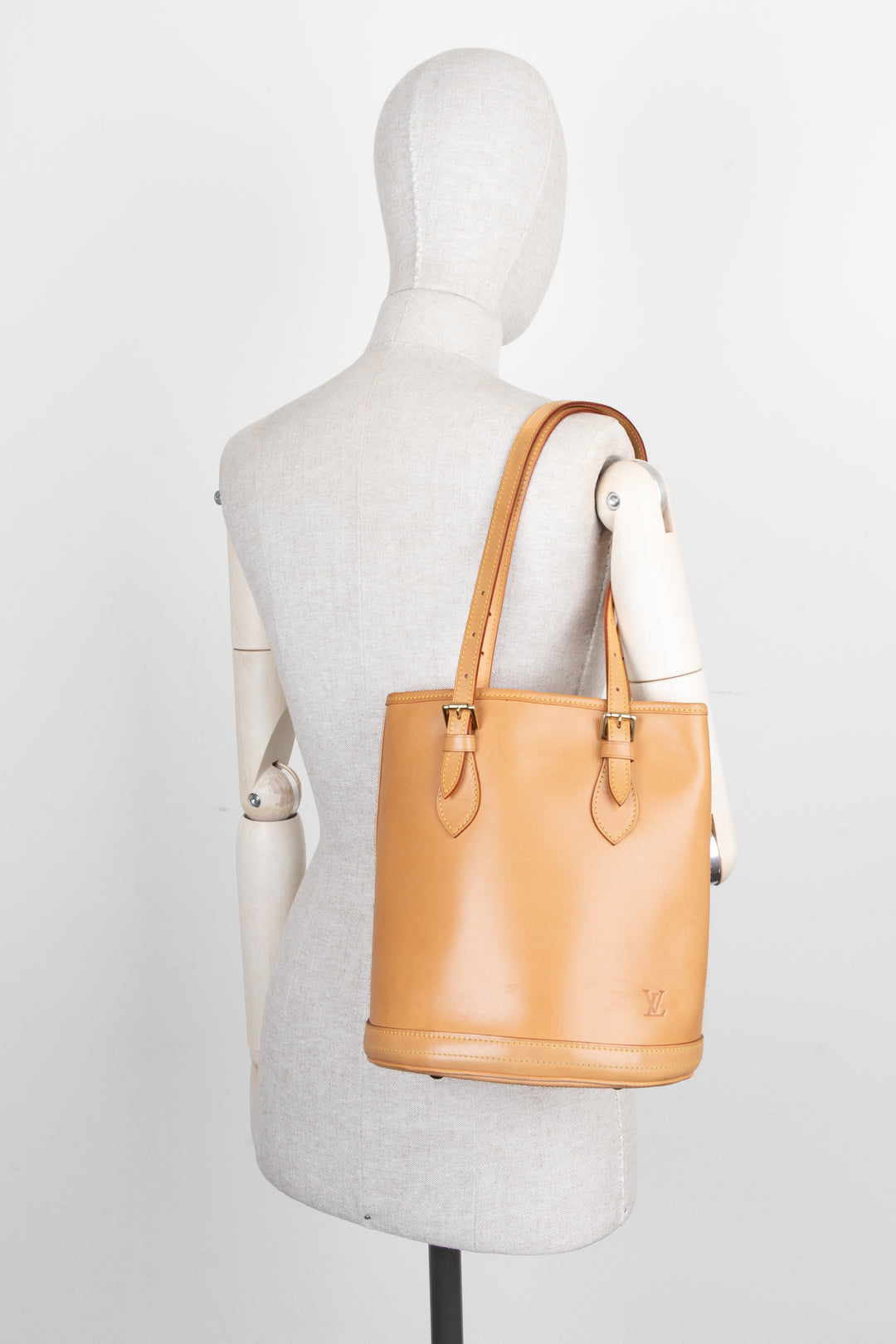 LOUIS VUITTON Petit Bucket Bag Nomade Beige