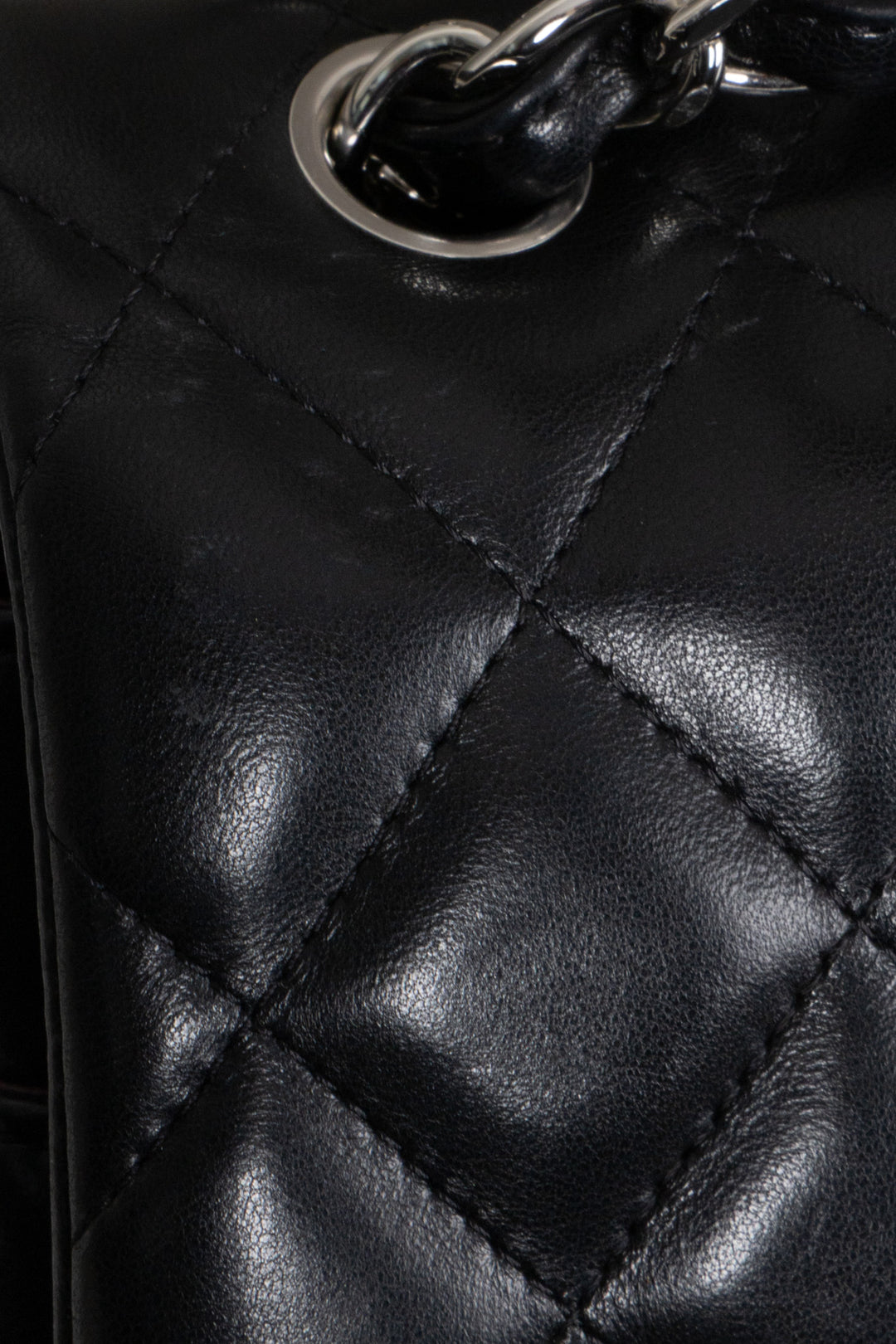 CHANEL Double Flap Bag Grand Modèle Cuir d'Agneau Noir