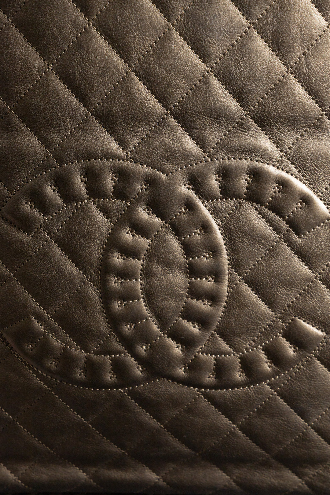 CHANEL Paris Byzance Istanbul CC Cabas Sac Shopping Bronze