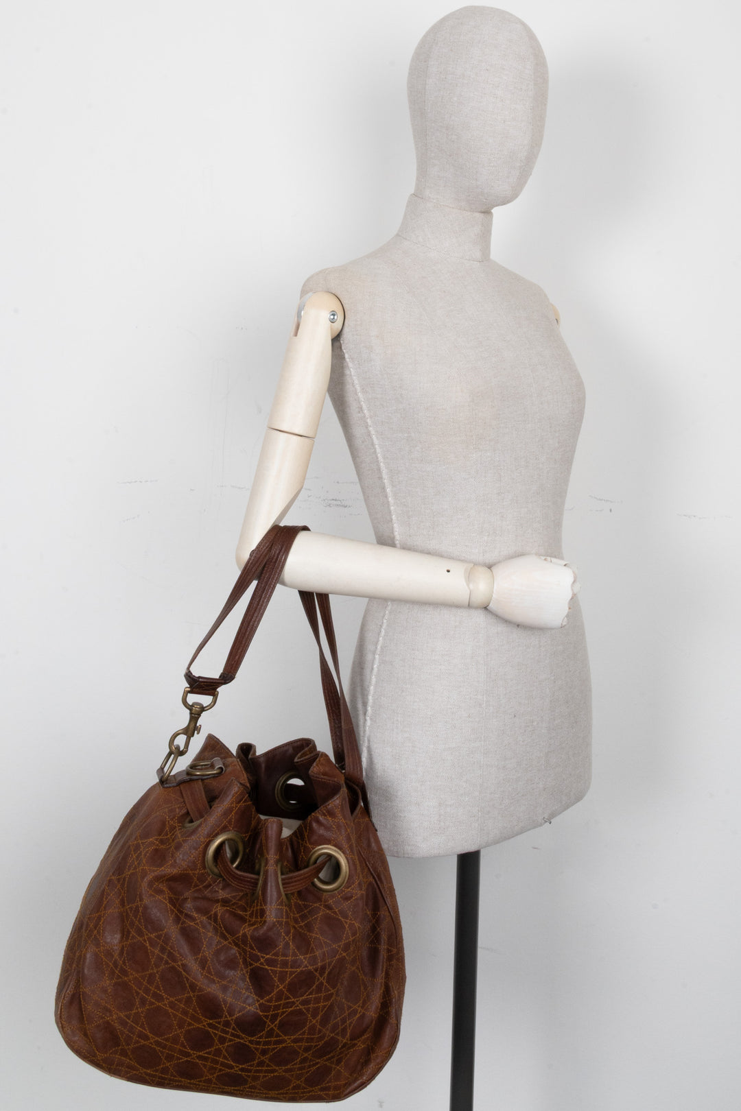 CHRISTIAN DIOR Cannage Drawstring Bucket Bag Leather Brown