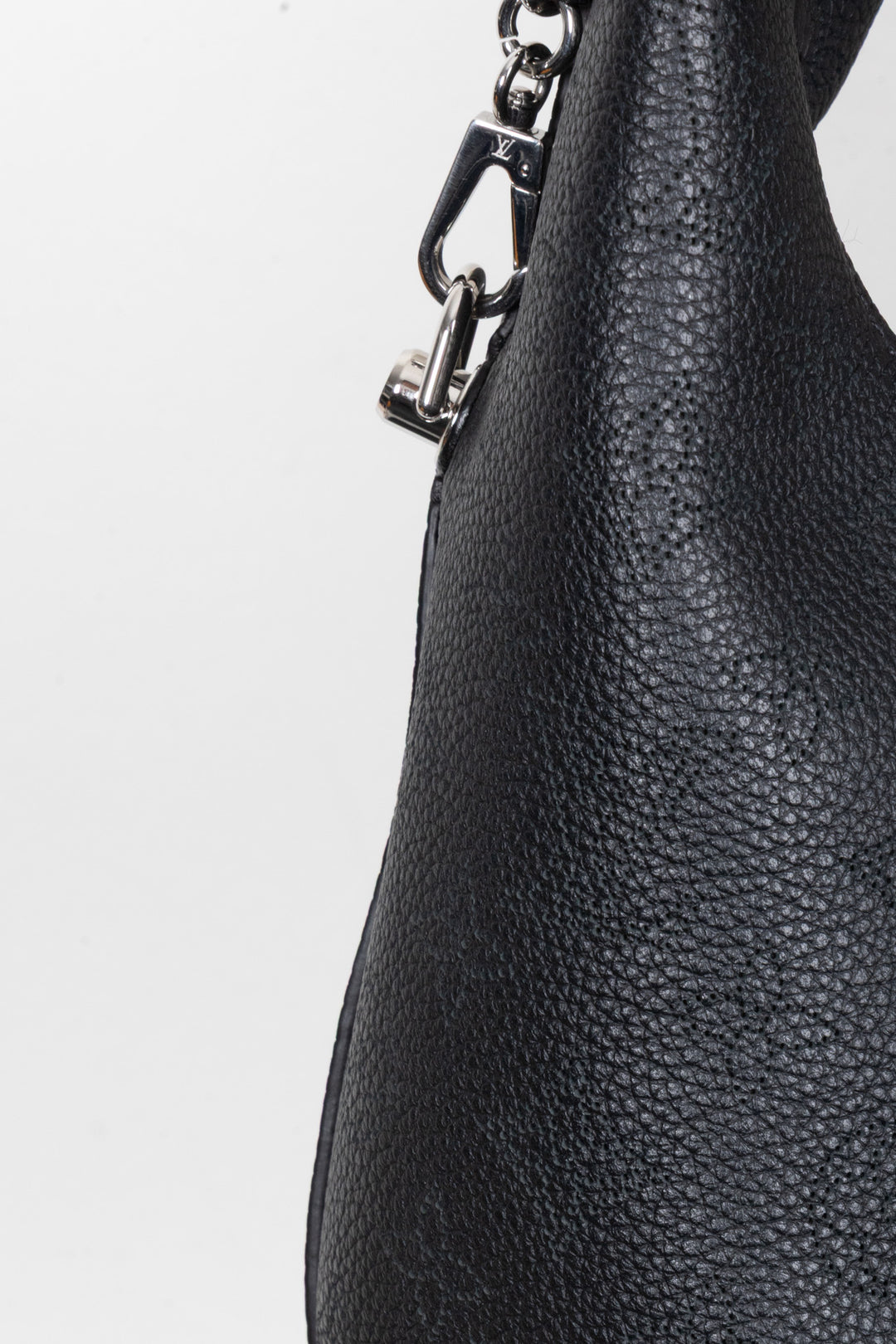 LOUIS VUITTON Why Not PM Mahina Leather Black