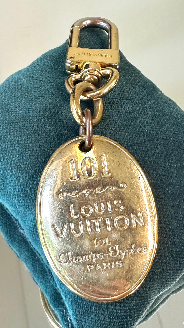 LOUIS VUITTON 101 Bag Charm Gold