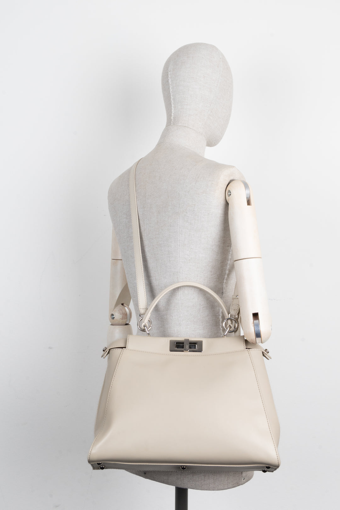 FENDI Peekaboo Medium Greige