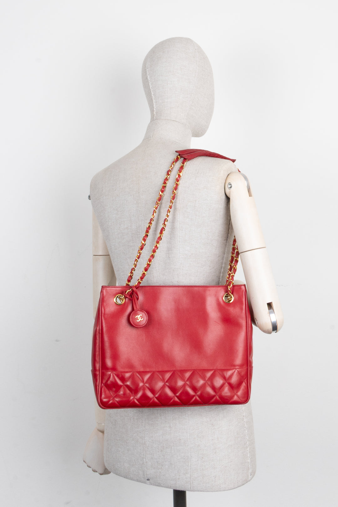CHANEL Vintage Medallion Shoulder Bag Red