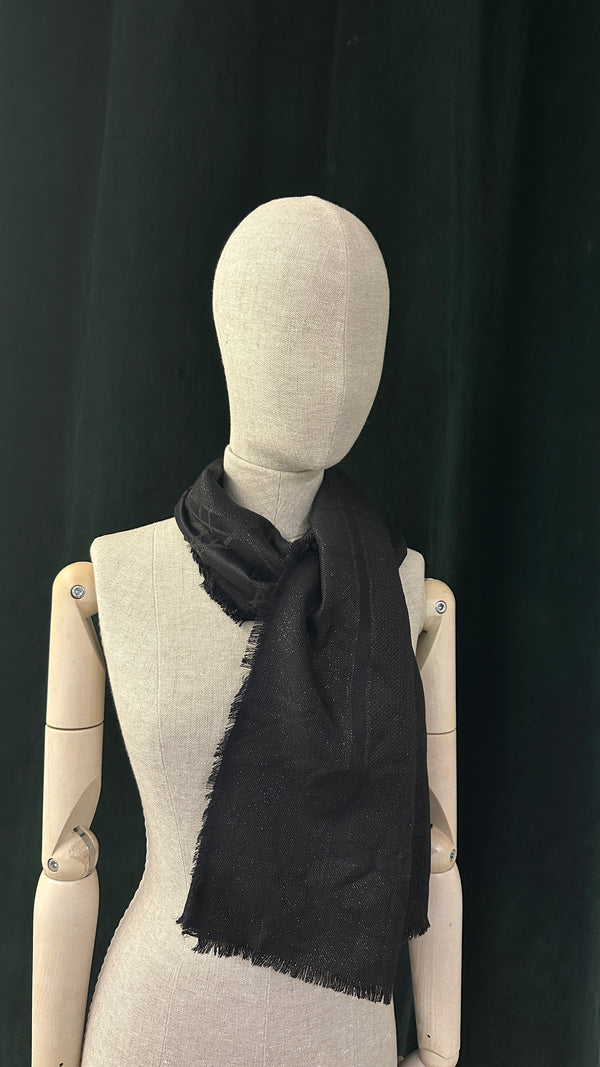 Écharpe CHRISTIAN DIOR Cannage en laine, soie et lurex, noir et or.