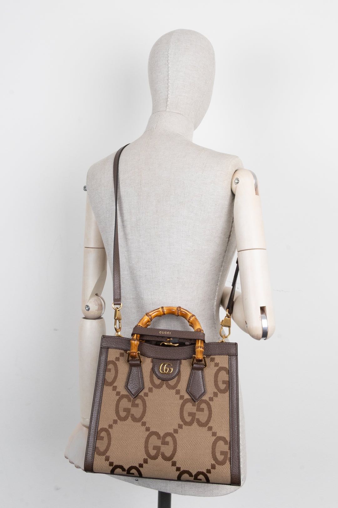 GUCCI Diana Giant GG Medium Brown