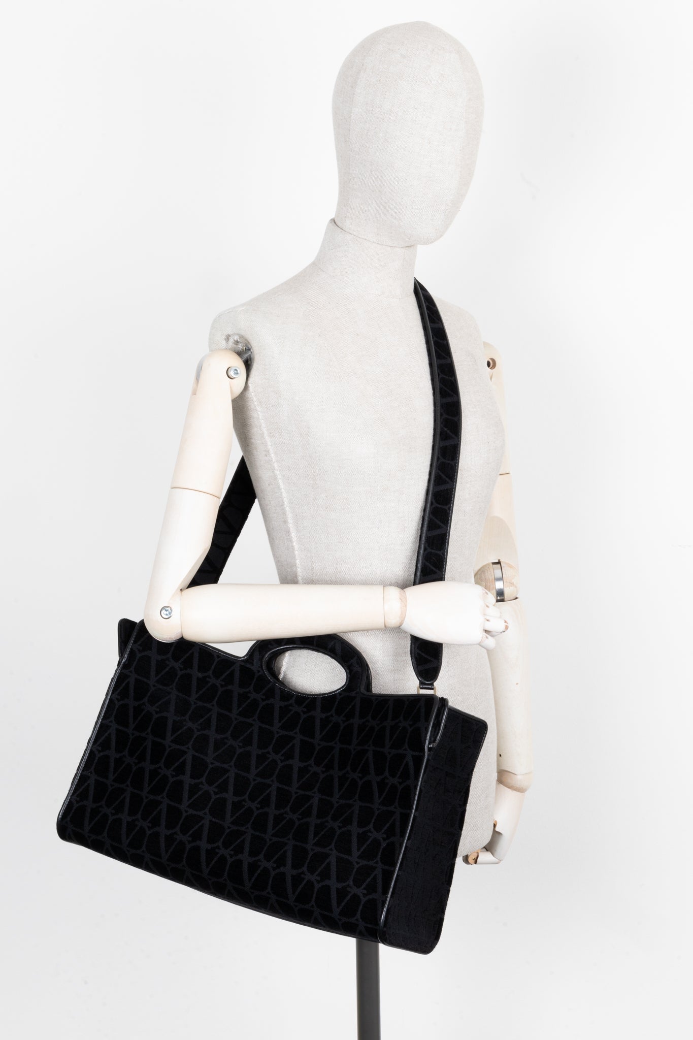 VALENTINO Le Troisieme Toile Tote Bag Black – REAWAKE
