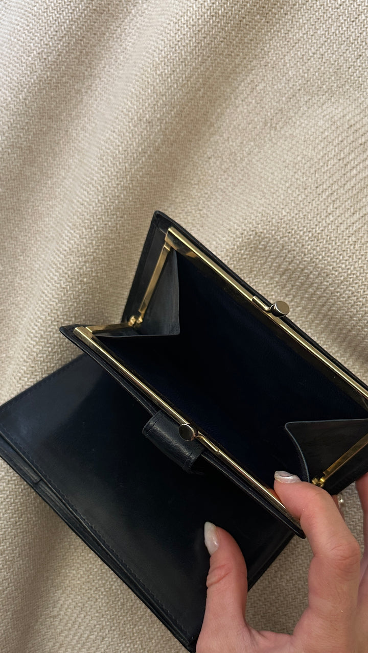 GUCCI GG Supreme Wallet Blue