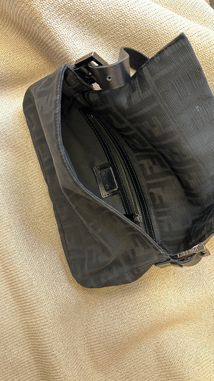 FENDI Baguette Bag in Zucca Canvas, Black