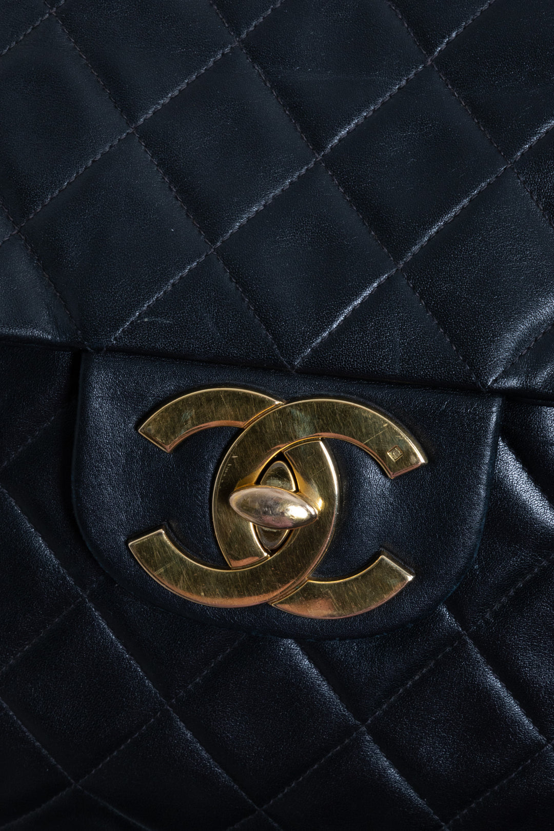 CHANEL Maxi Single Flap Cuir Noir Grand