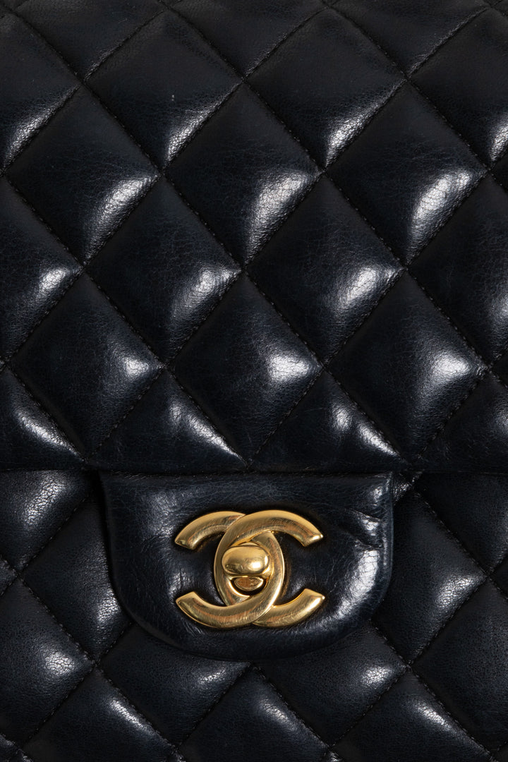 CHANEL Double Flap Bag Medium Lambskin Black