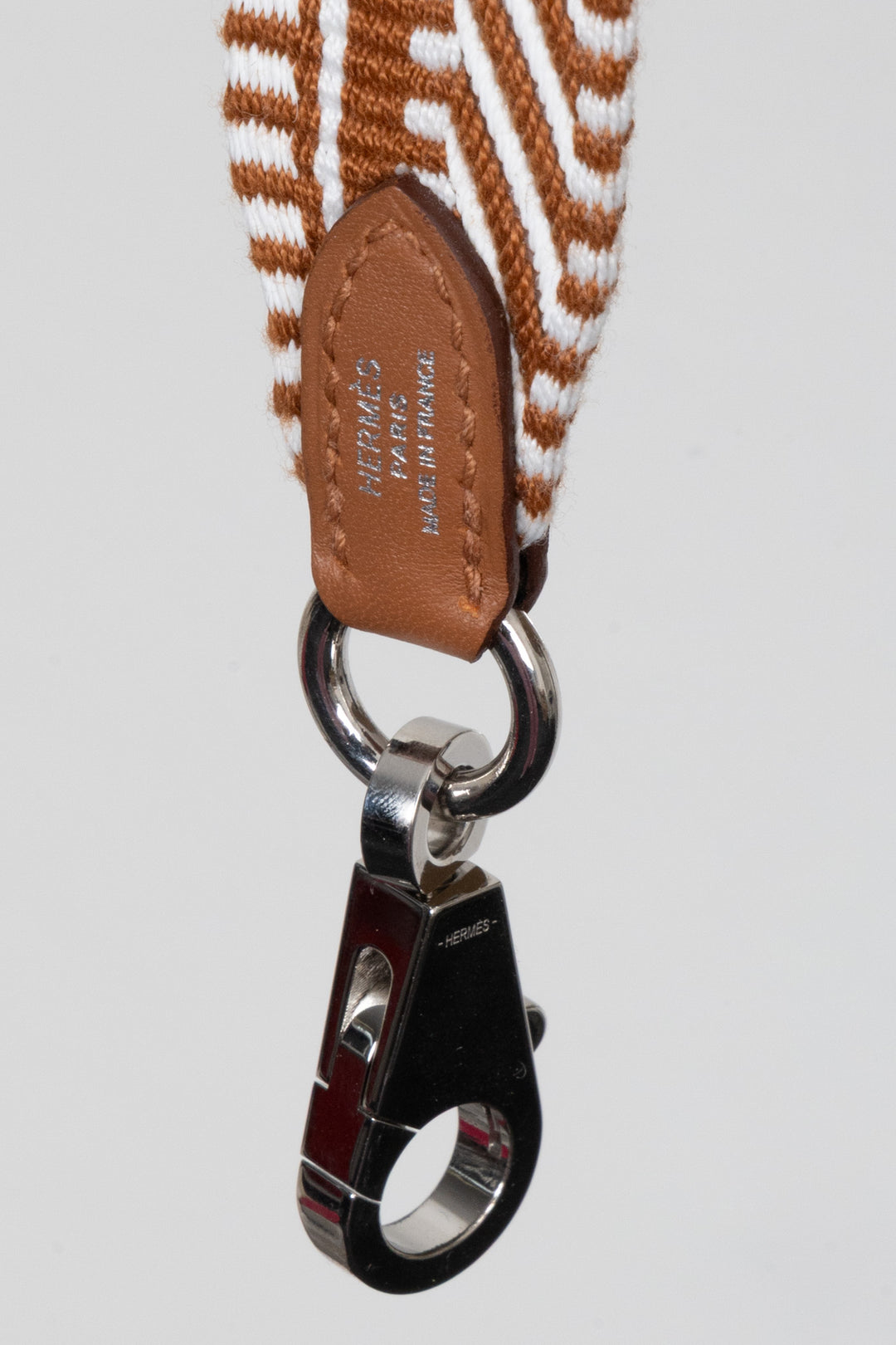 HERMÈS Sangle Cavale 25 marron