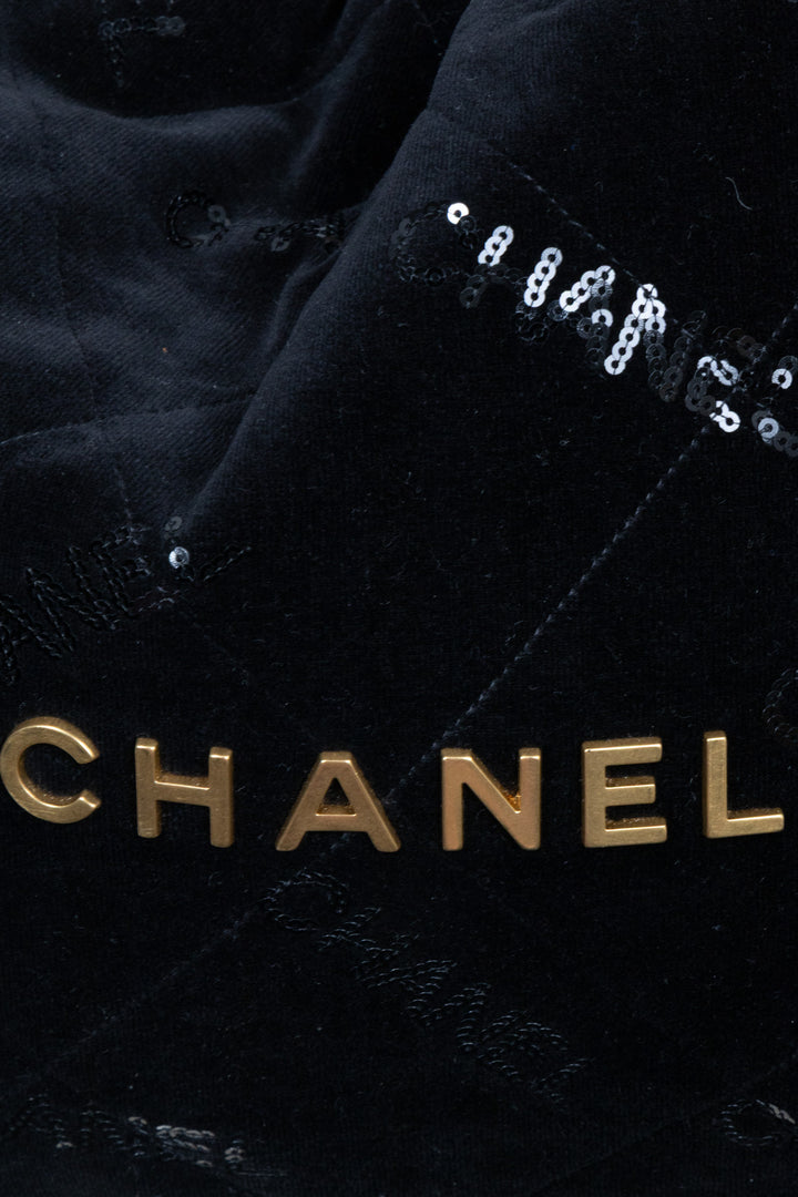 CHANEL 22 Medium Velvet Sequins Black