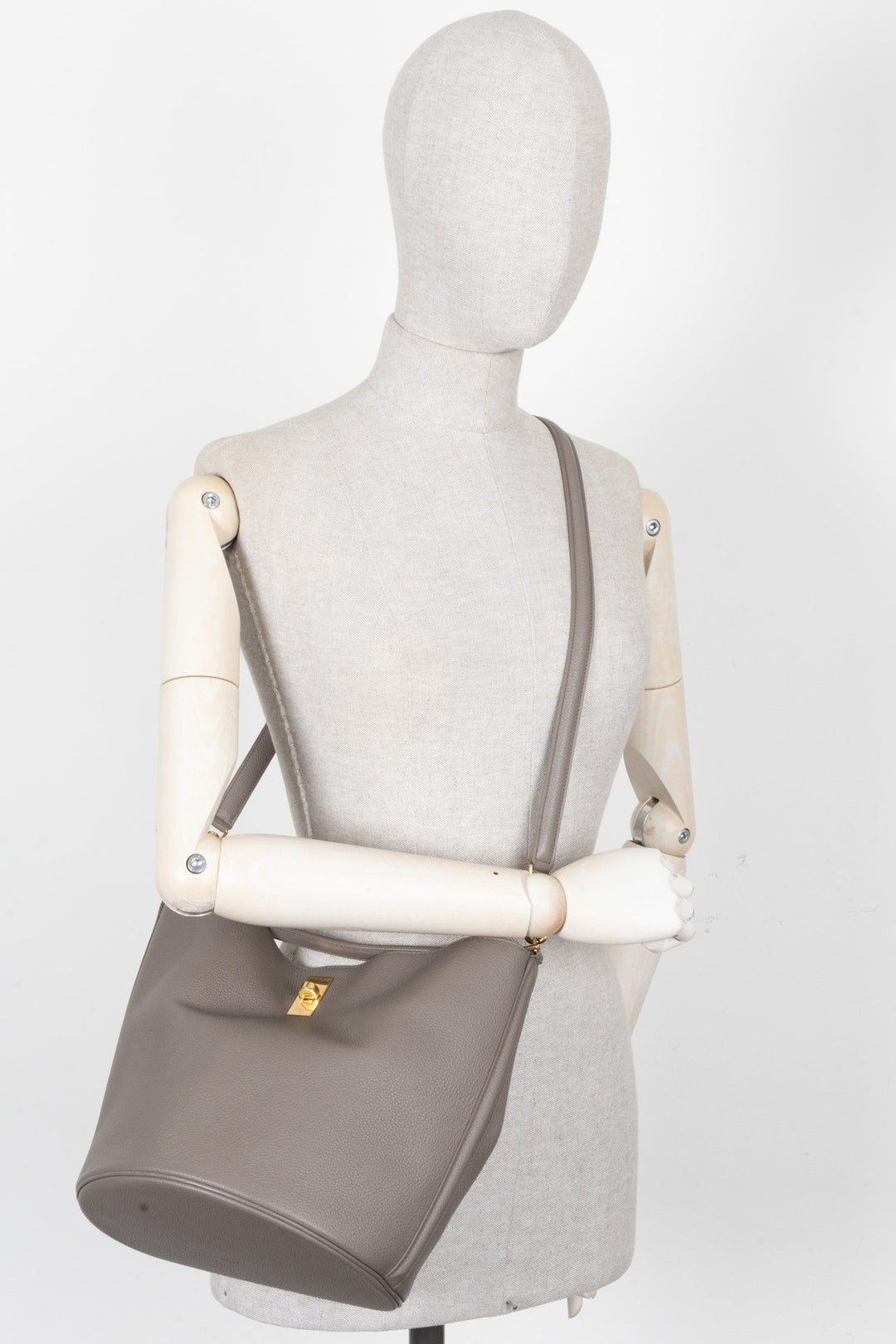 CELINE Bucket 16 Bag Leather Pebble