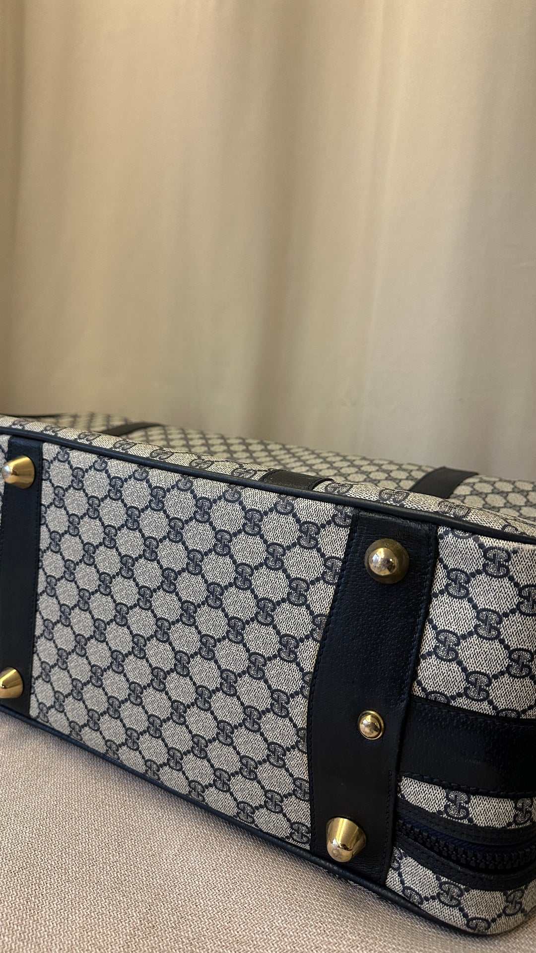 GUCCI 70 Suitcase Supreme Canvas