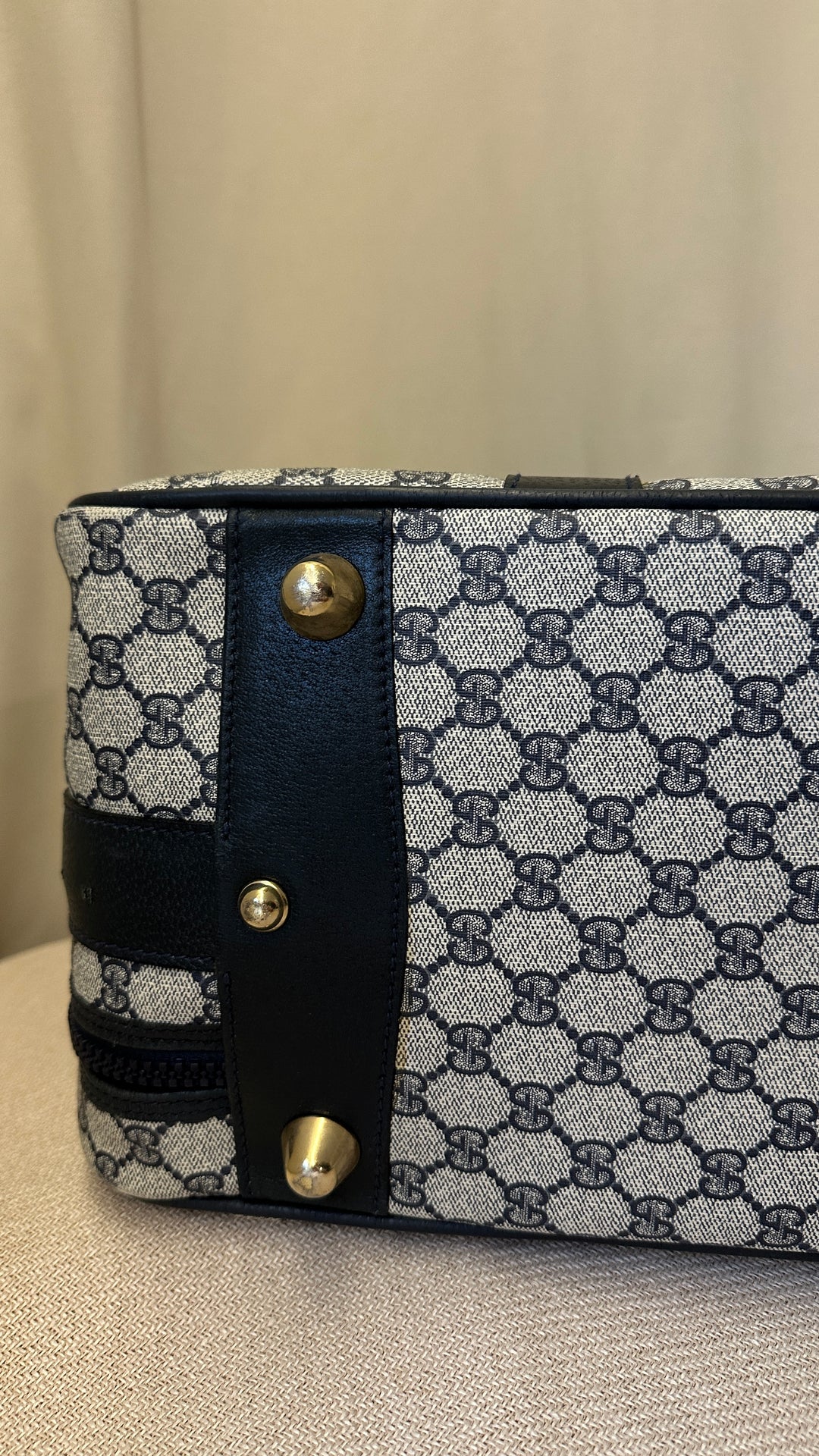 GUCCI 70 Suitcase Supreme Canvas