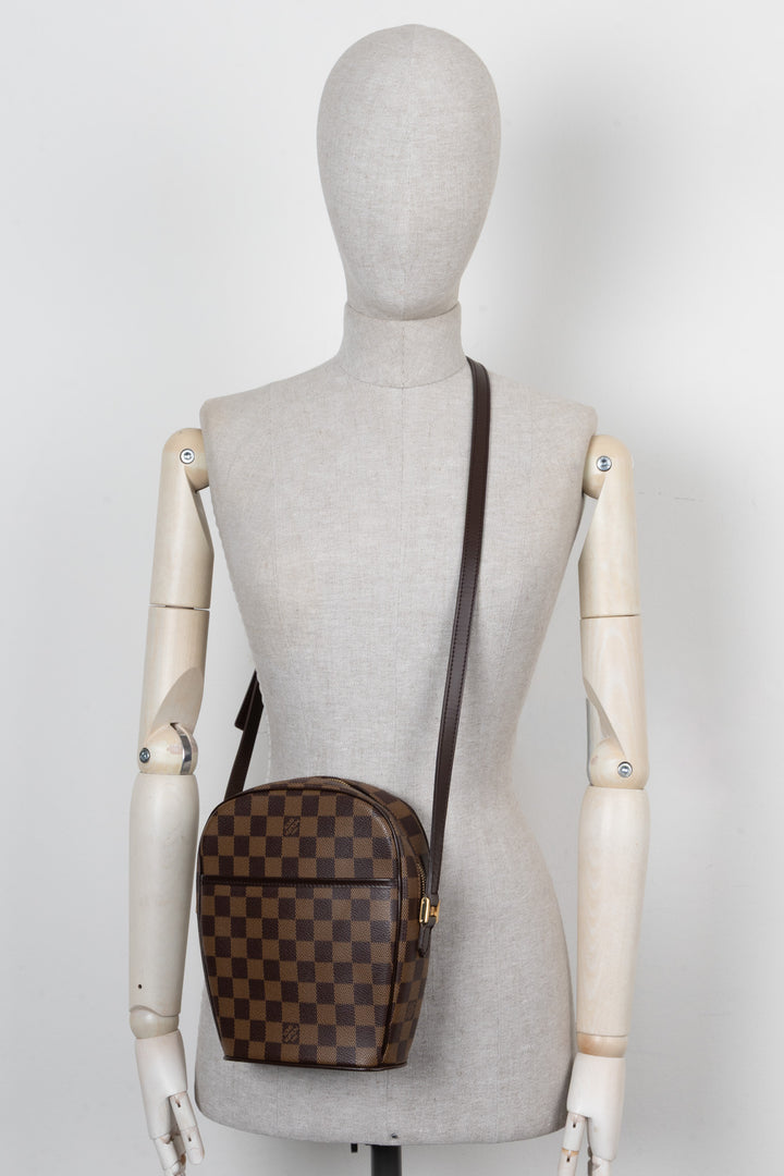 LOUIS VUITTON Ipanema PM Sac Damier Ebène