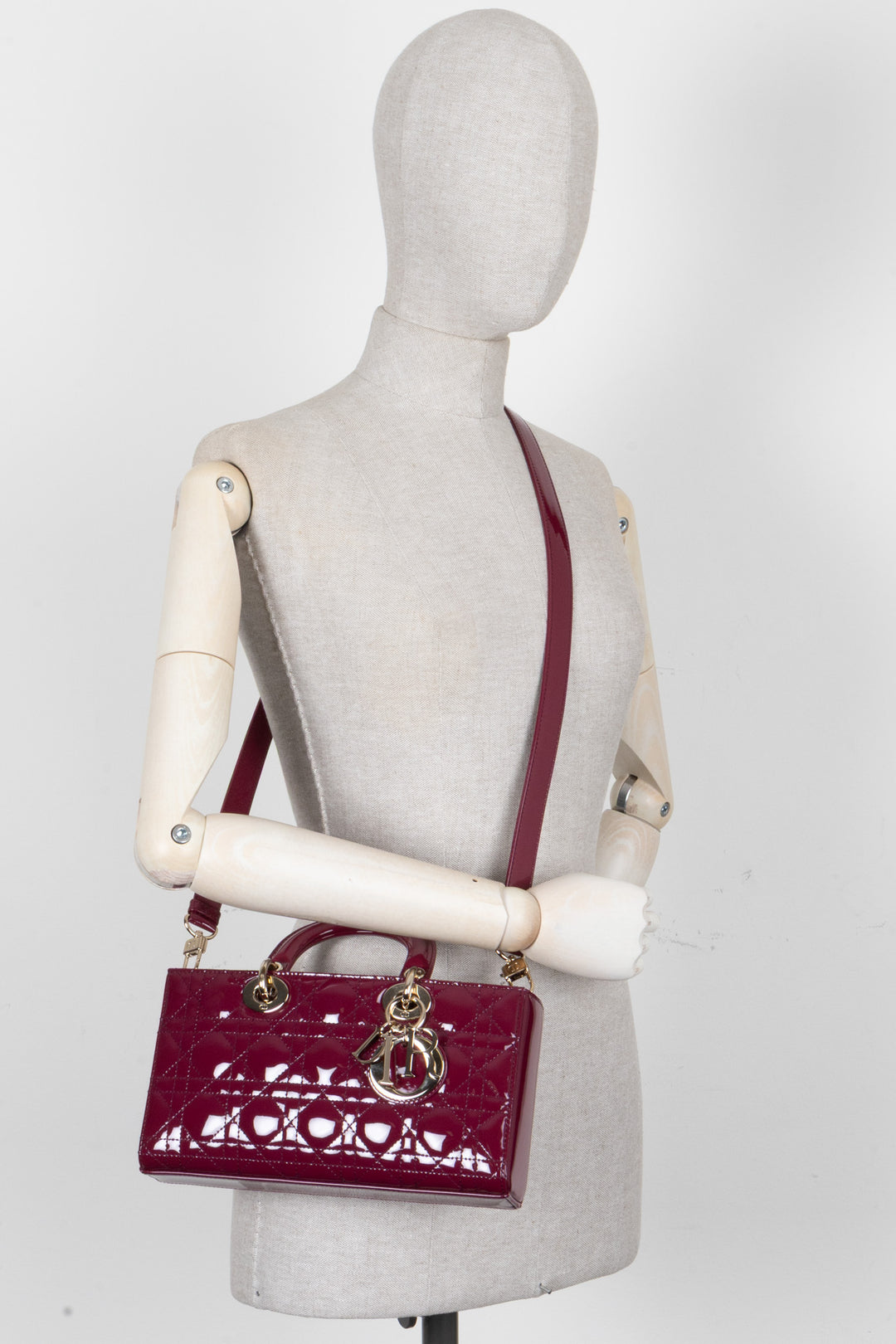 CHRISTIAN DIOR D-Joy Small Patent Cherry Red