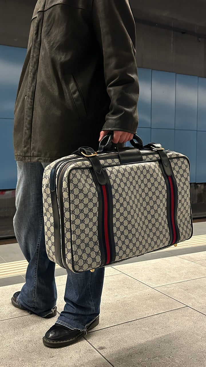 GUCCI 60 Suitcase Supreme Canvas