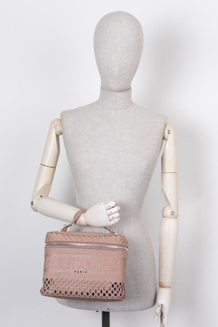 CHRISTIAN DIOR Diortravel Vanity Case Mesh Rose