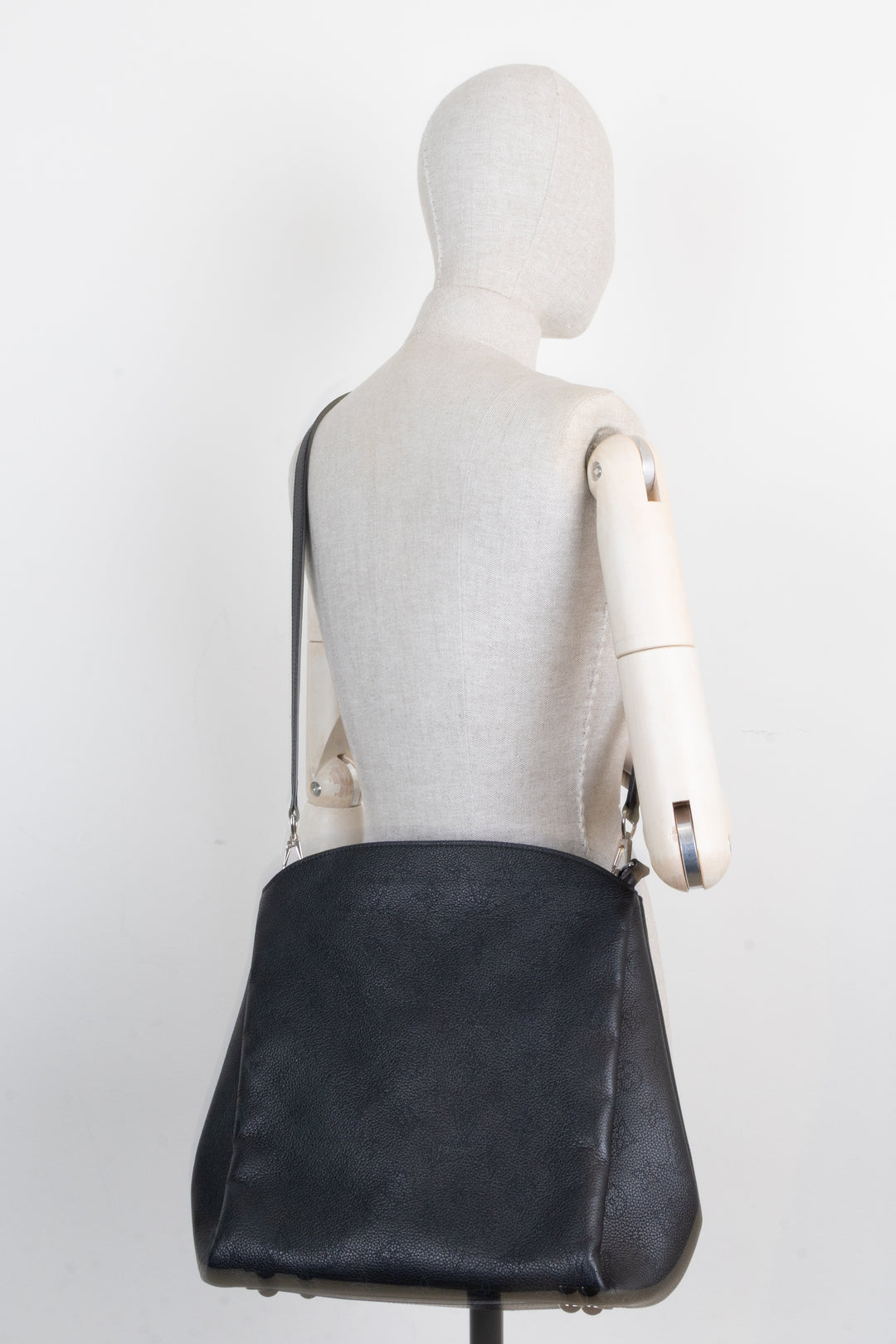Sac Babylone BB Louis Vuitton Mahina Noir