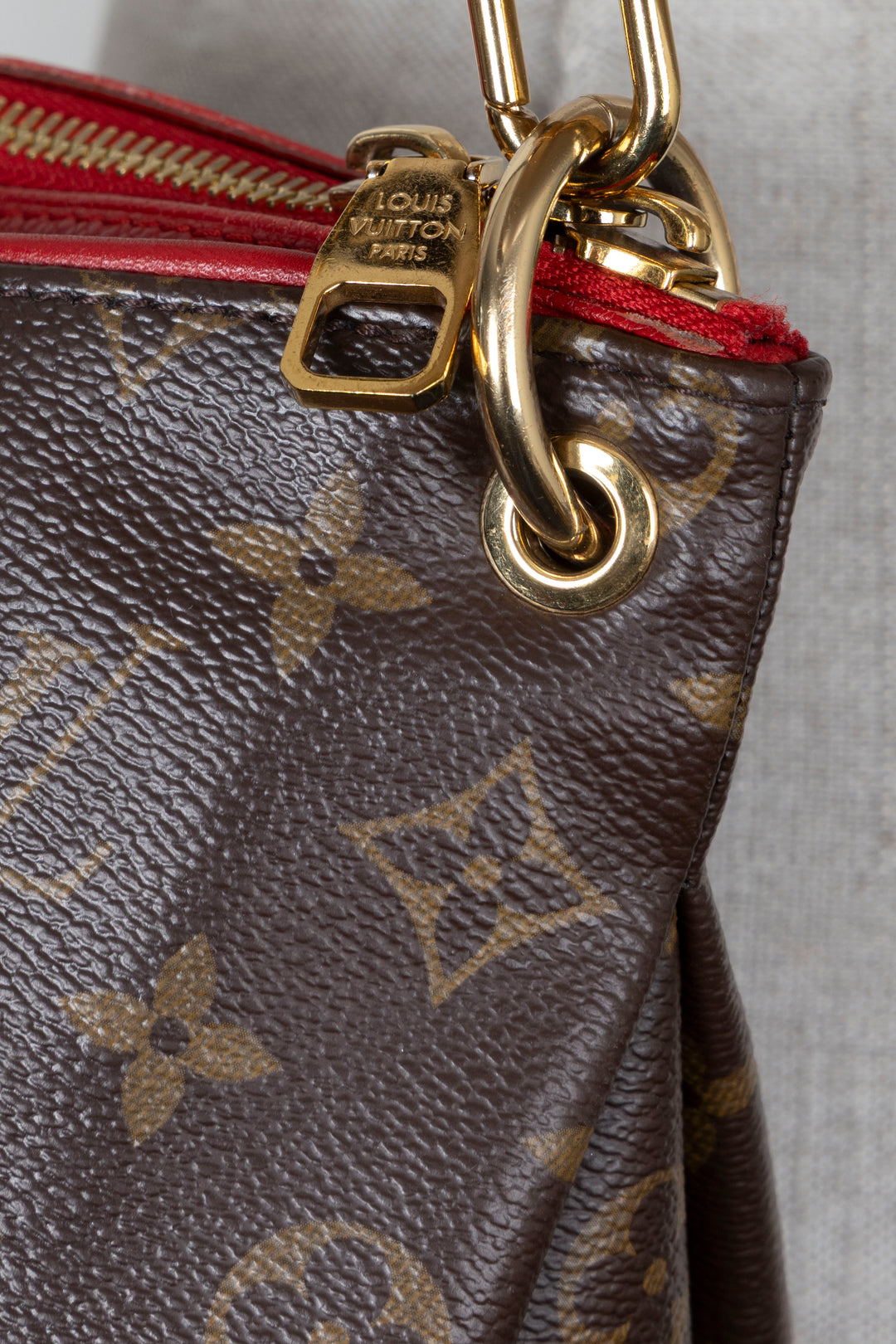 LOUIS VUITTON Pallas Tote MM MNG Red