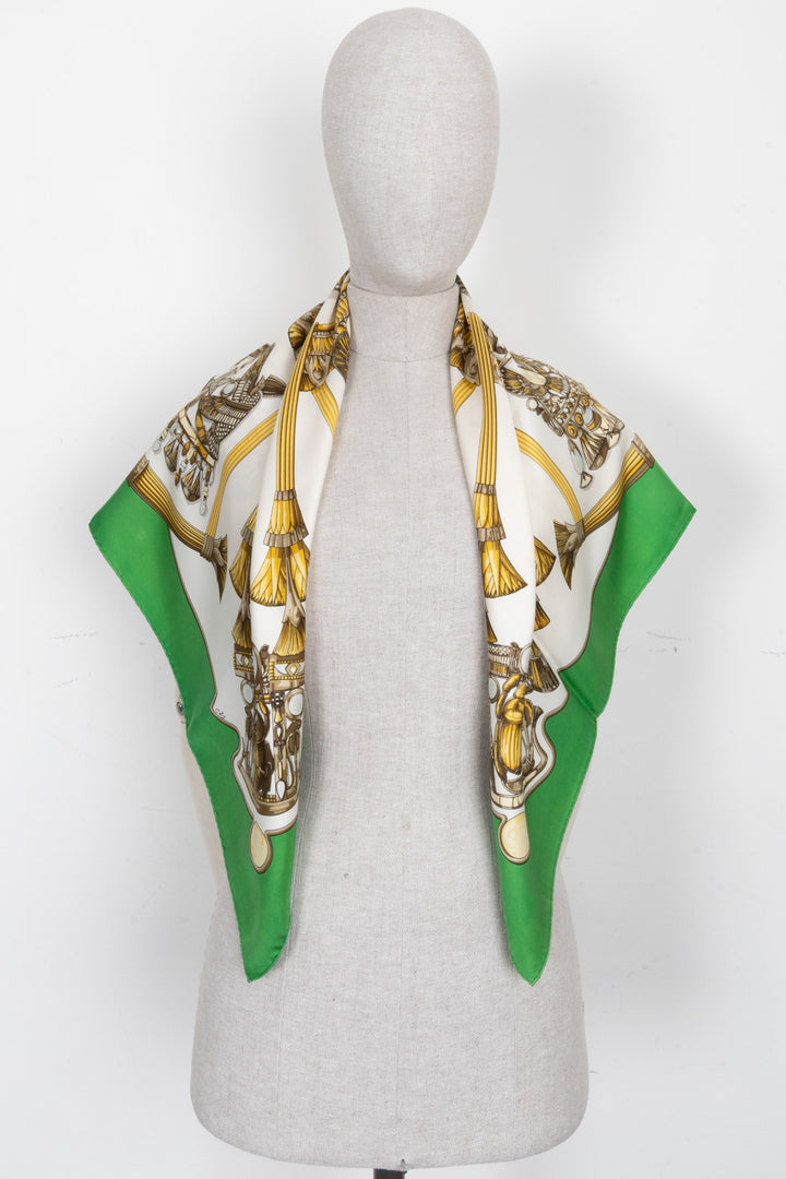 HERMÈS Egypt Carré 90 Silk Green