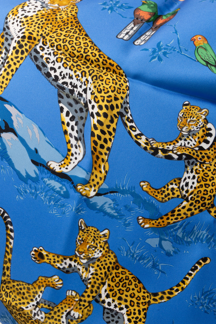 HERMÈS Tendresse Féline Carré 90 Silk Blue