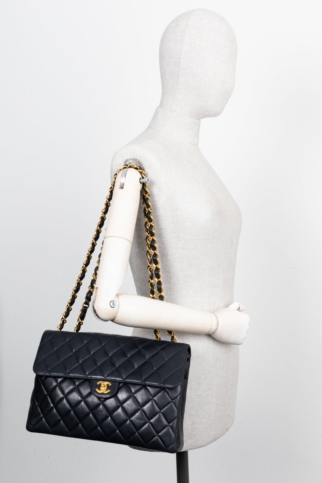 CHANEL Jumbo Single Flap Bag Black