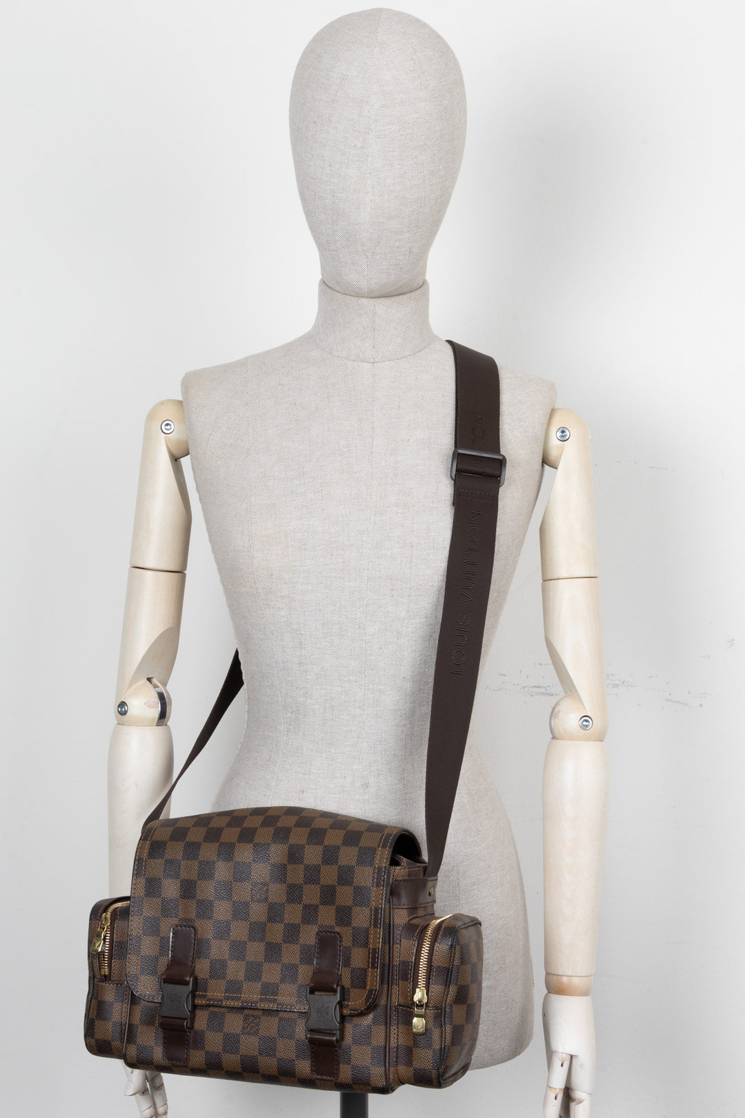 LOUIS VUITTON Reporter Melville Crossbody Bag Damier Ebene