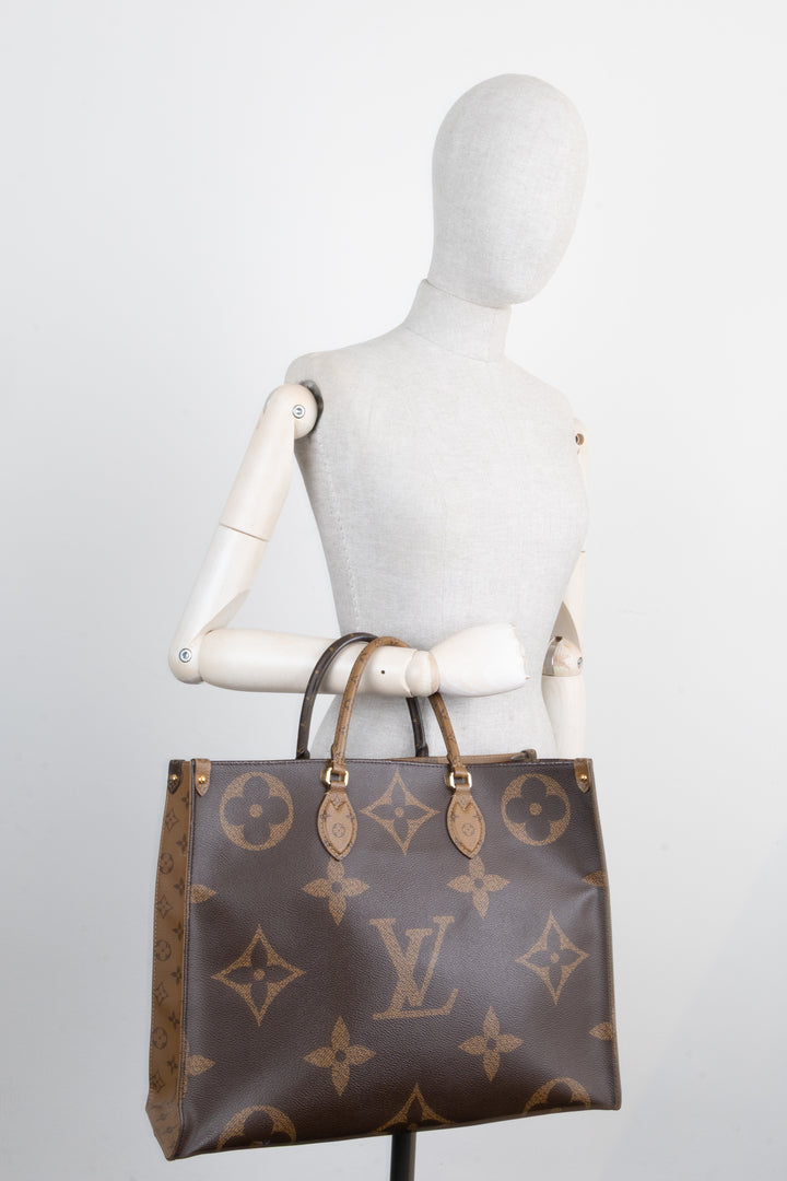 LOUIS VUITTON Onthego GM MNG Canvas