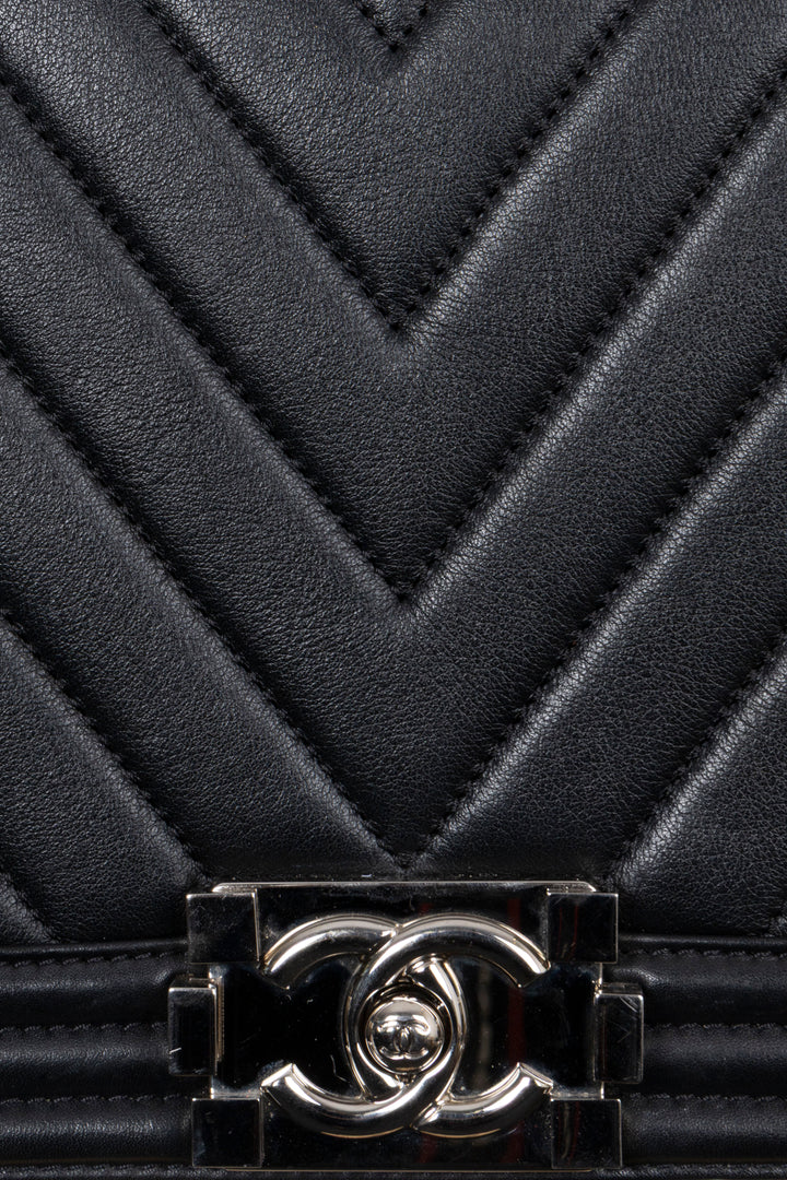 CHANEL Boy Bag New Medium Leather Black