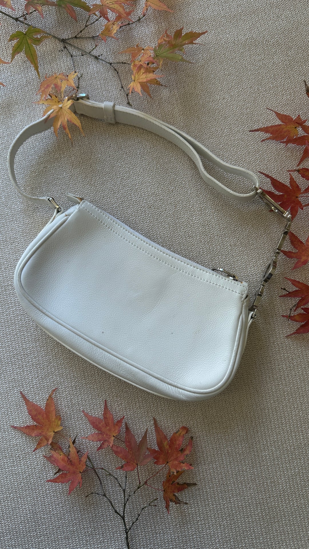CHRISTIAN DIOR Logo Pochette Leather White