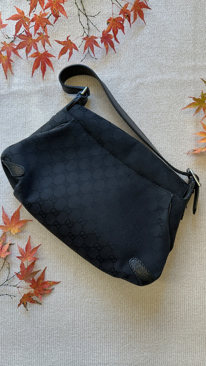 Sac à rabat GUCCI Horsebit en toile noire