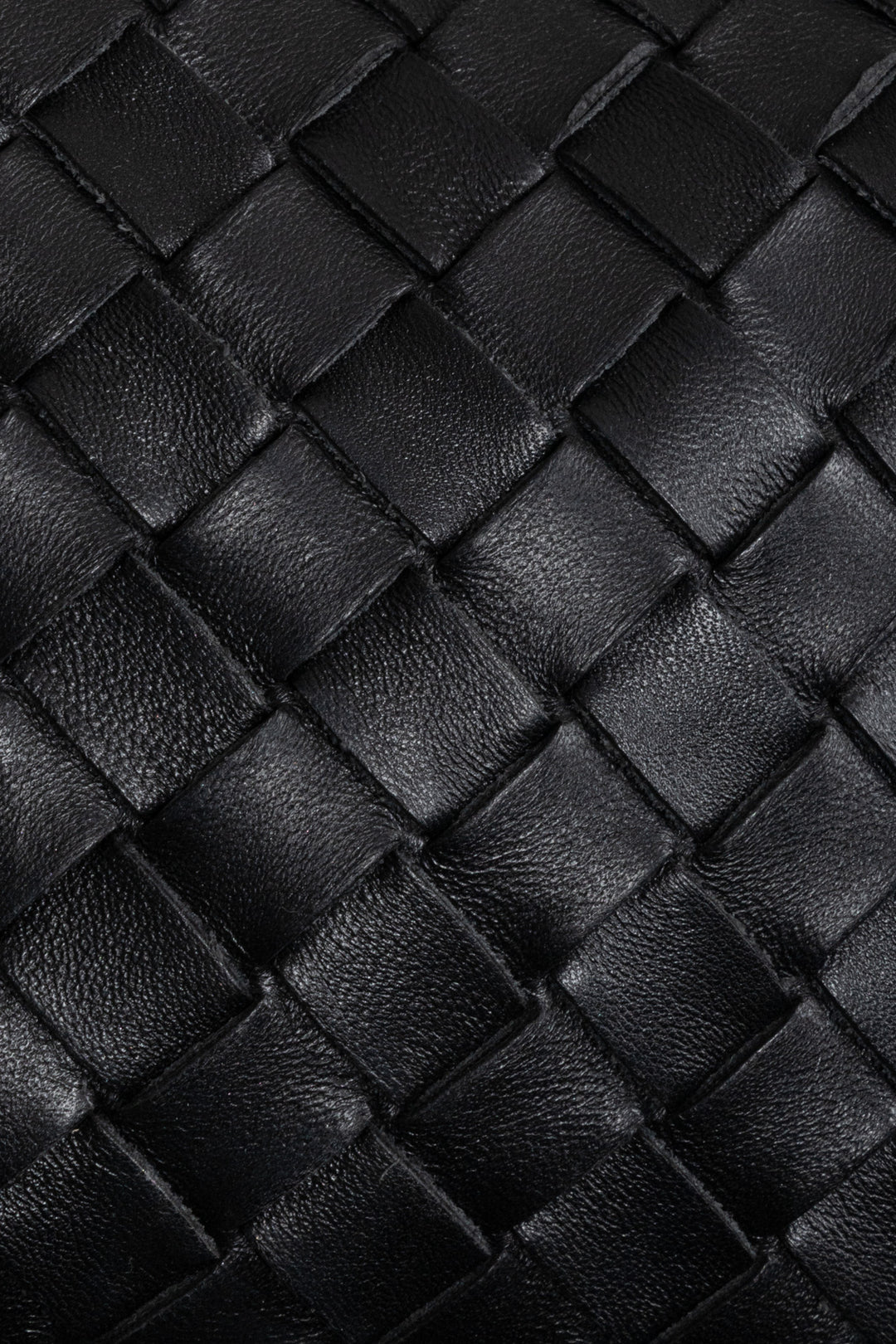BOTTEGA VENETA Mini Loop Bag Intrecciato Sac noir