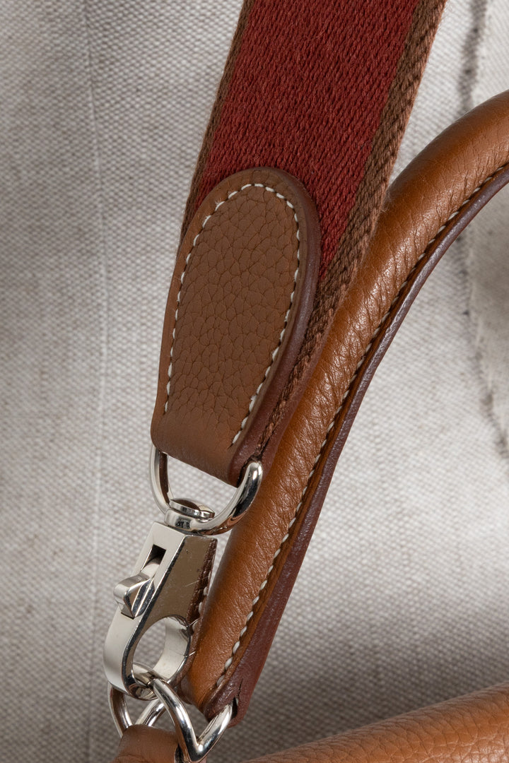 HERMÈS Kelly 35 Retourne Gold Togo