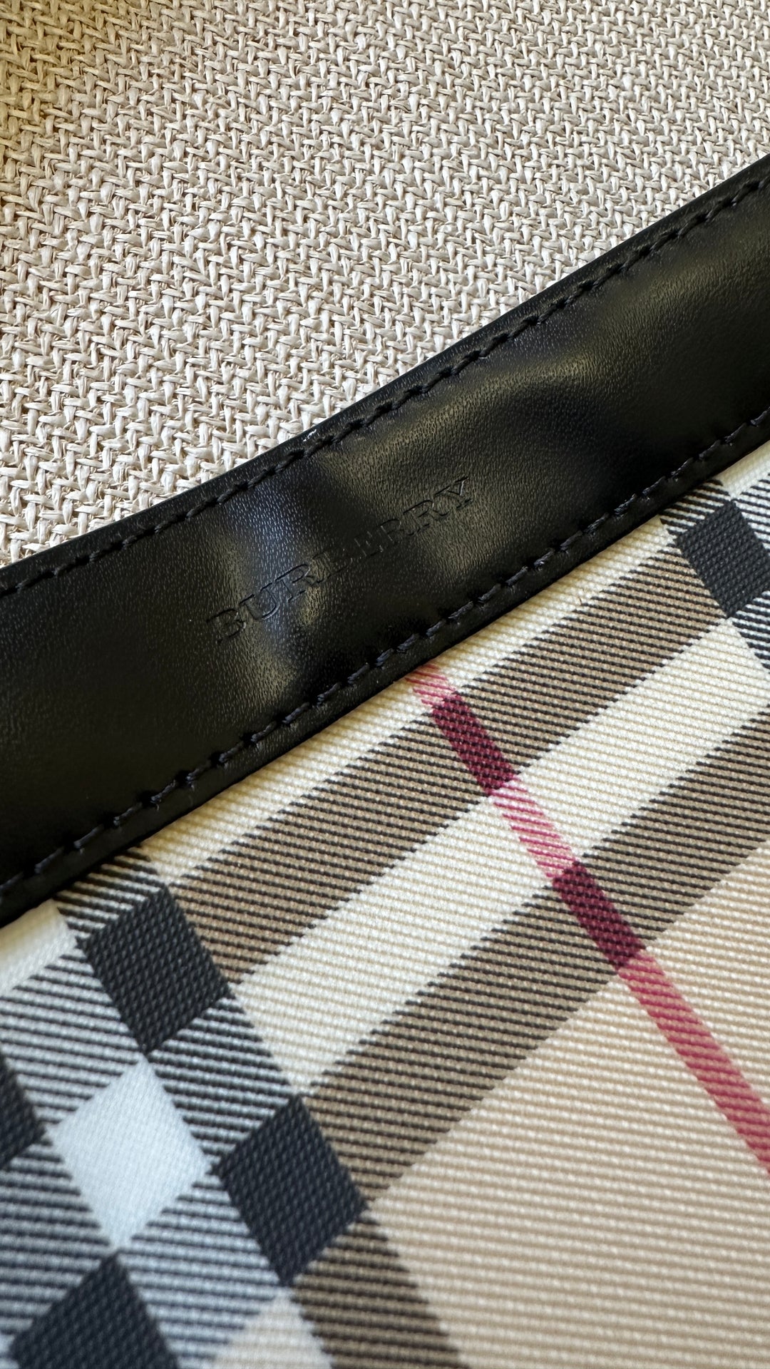 BURBERRY Nova Check Shoulder Bag