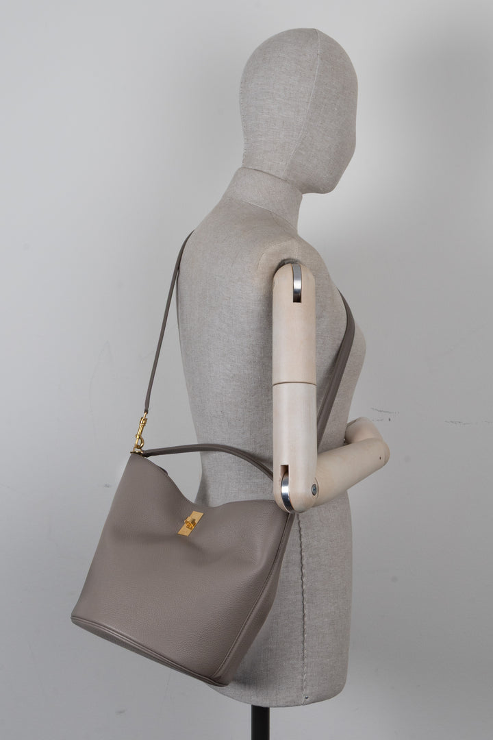 CELINE Bucket 16 Bag Pebble