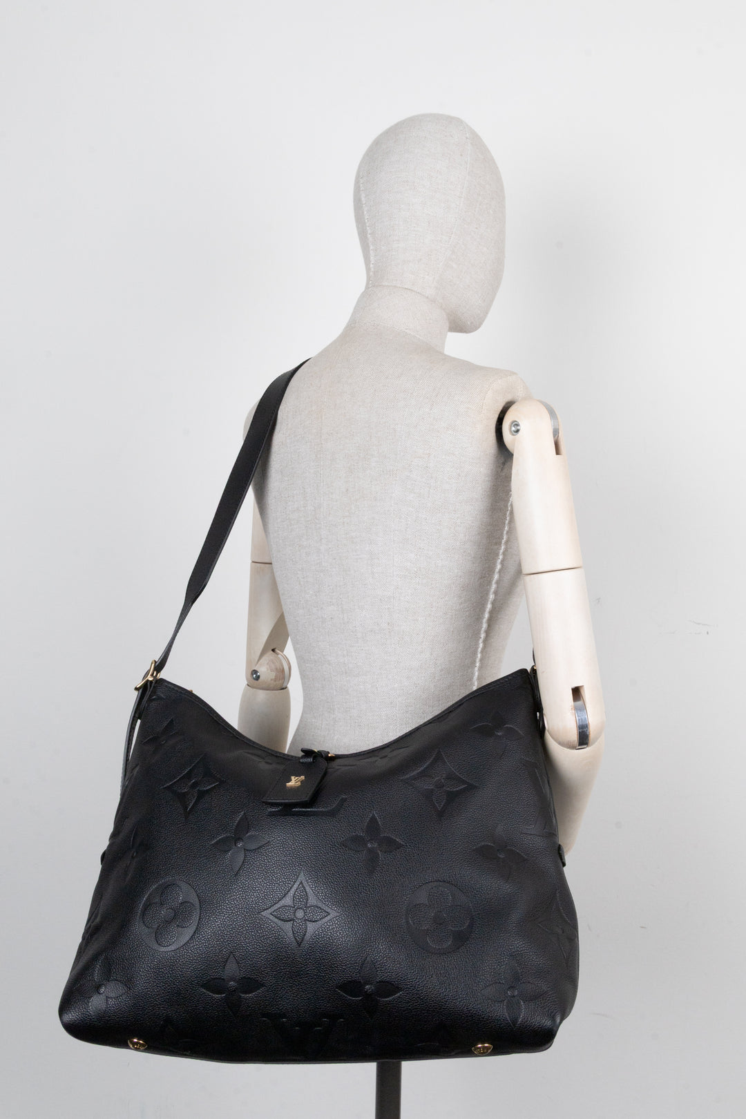 LOUIS VUITTON CarryAll MM Empreinte Black