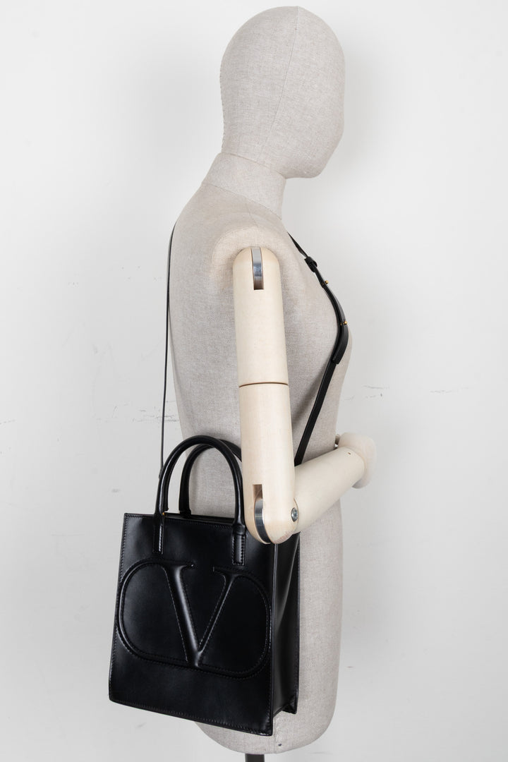 Sac cabas VALENTINO V Logo Walk petit format noir